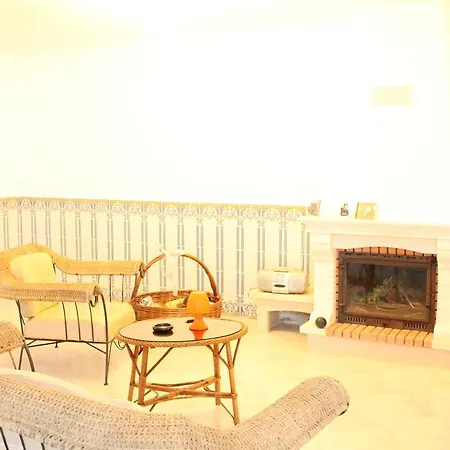 Canas House - Al 度假居 阿雷亚布兰卡